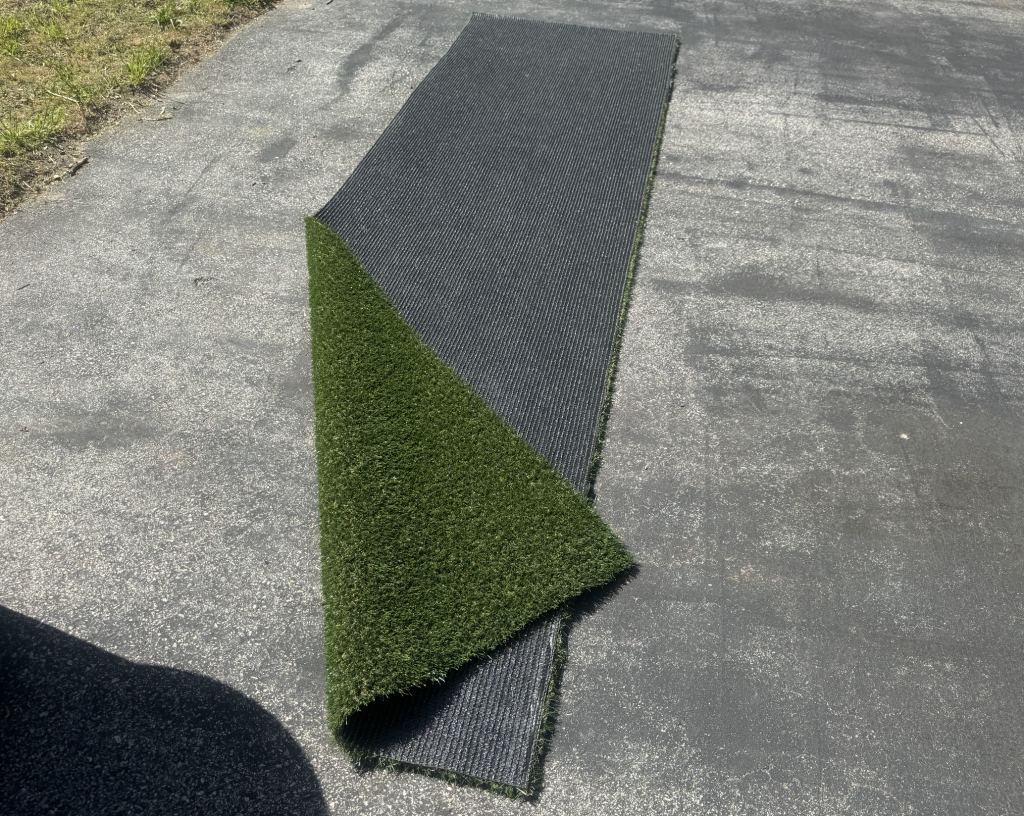 Backyard golf fringe artificial turf